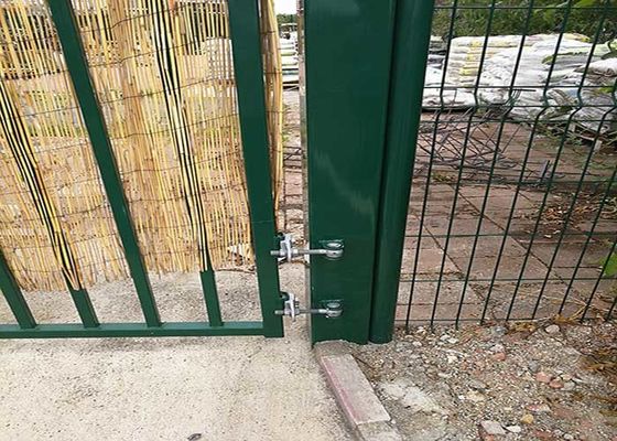ISO14001鋼鉄管は軽量の金属の庭ゲートを溶接した